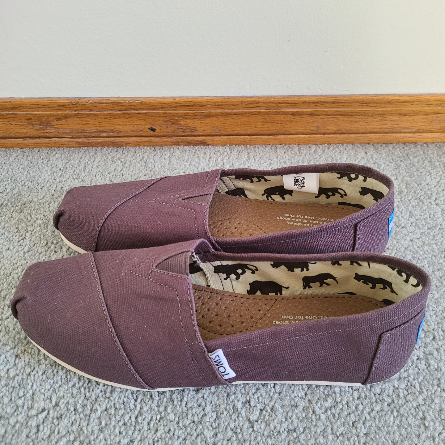TOMS Women's Classic Slip-On Shoes - Size W6 - Dark Purple - photo 2