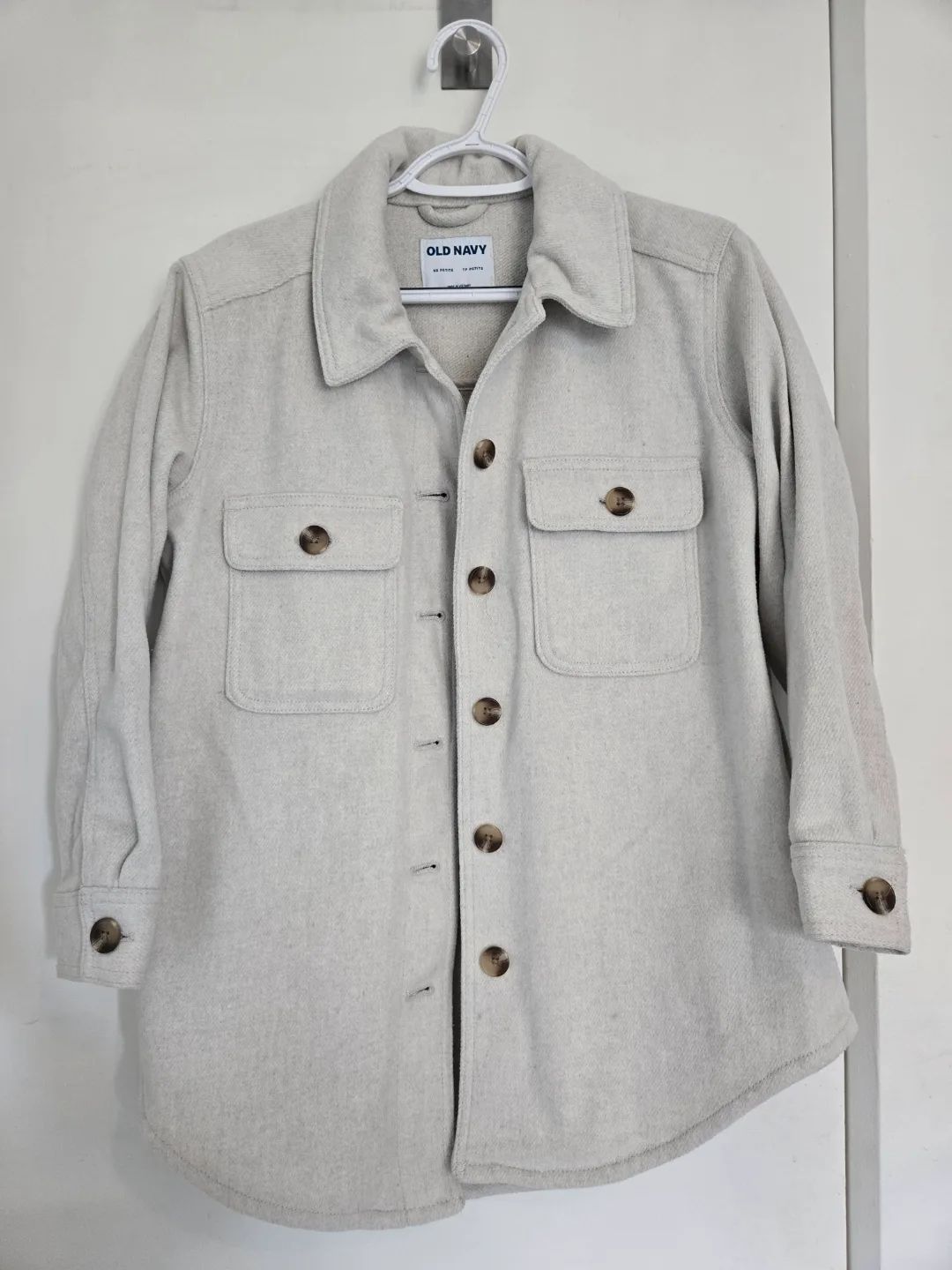 Old Navy utility shacket image indicator(3)