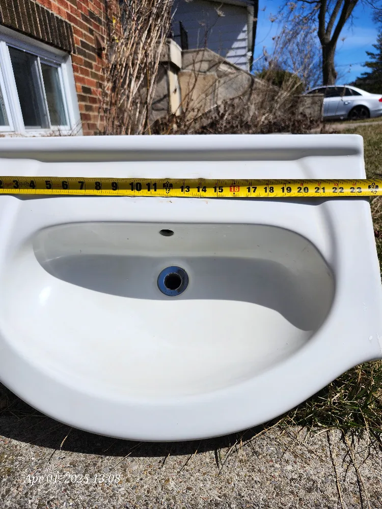Bathroom Sink - 19" x 16" White image indicator(3)