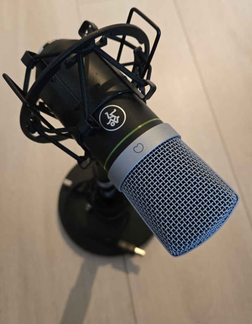 Mackie EM-91CU Condenser USB podcast Microphone