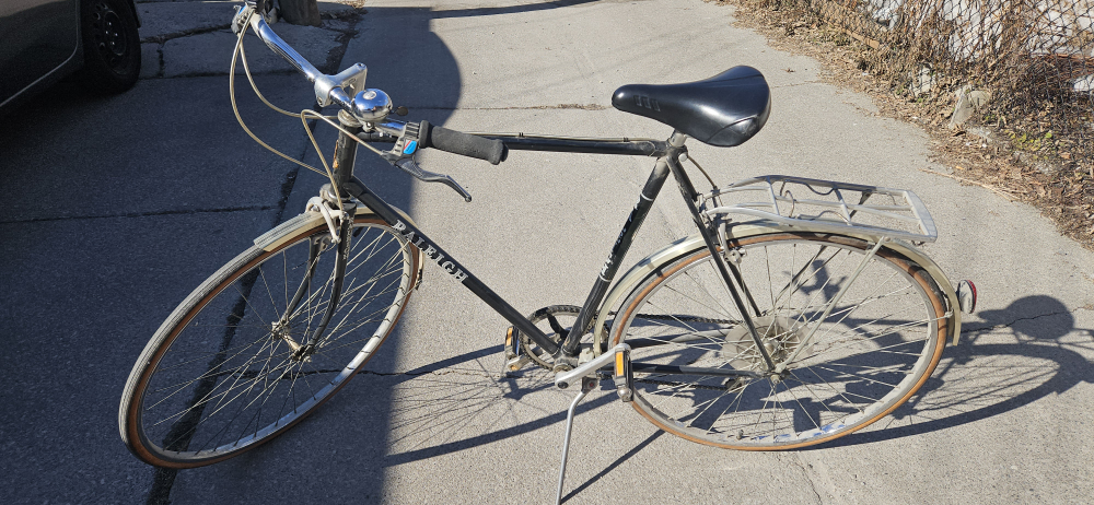 Vintage Raleigh bicycle - photo 4