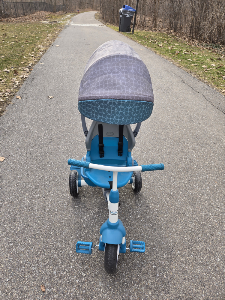 Little Tikes Tricycle with Canopy - photo 2