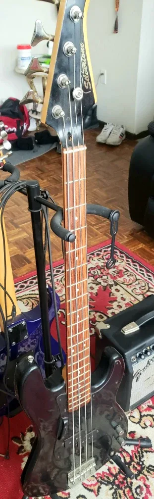 Bass & Electric Guitar image indicator(3)