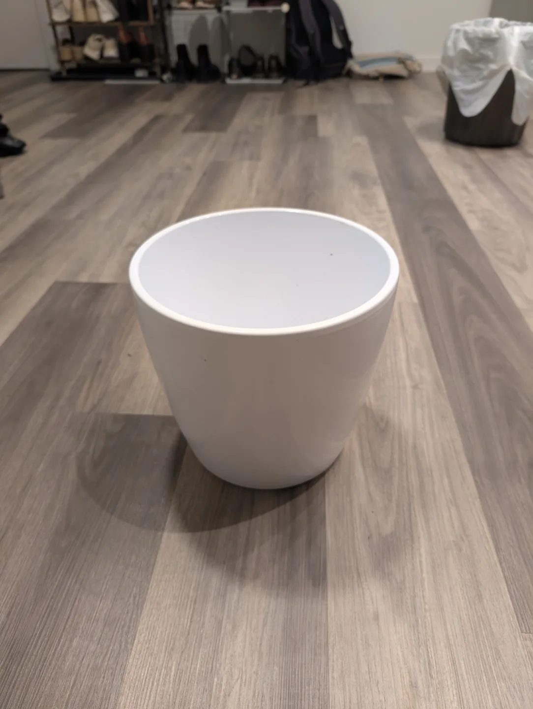 12" porcelain pot thumbnail