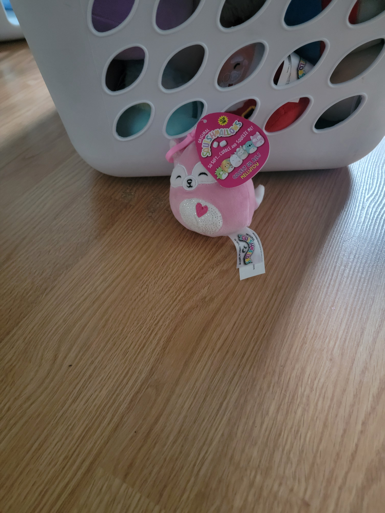 Squishmallow Kellytoy Keychain