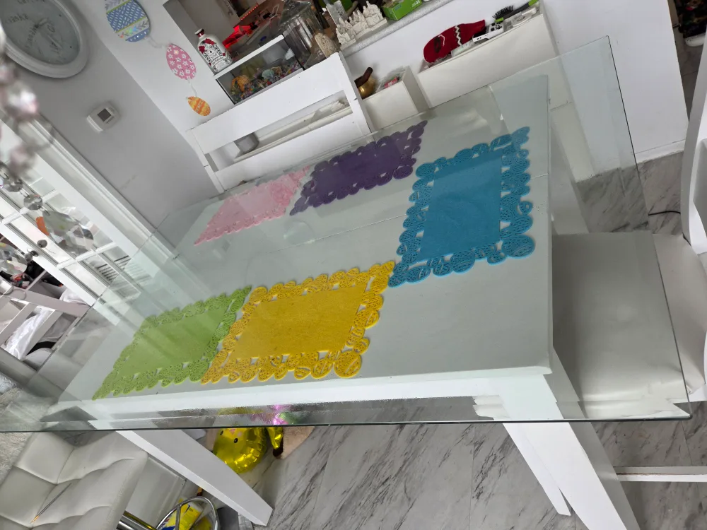 Glass-top for dining table image indicator(3)