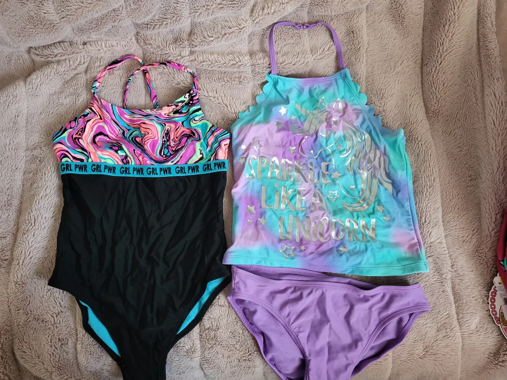 7 girl's swimsuits size 10-12 image indicator(7)