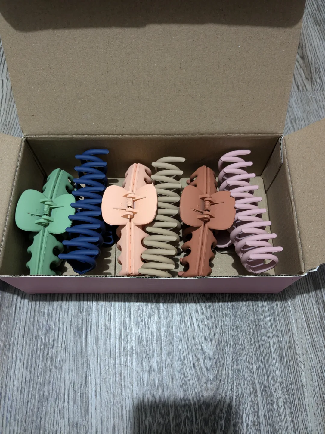 six  pack of assorted colour claw clips thumbnail