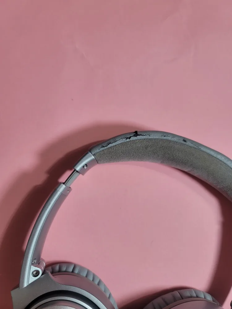 Bose QuietComfort 35 II Wireless Headphones - Silver image indicator(4)