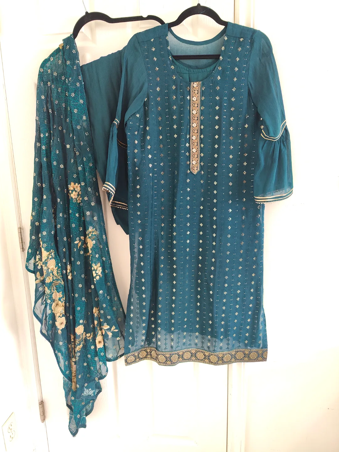 Teal Pakistani Shalwar Kameez Suit with Dupatta thumbnail