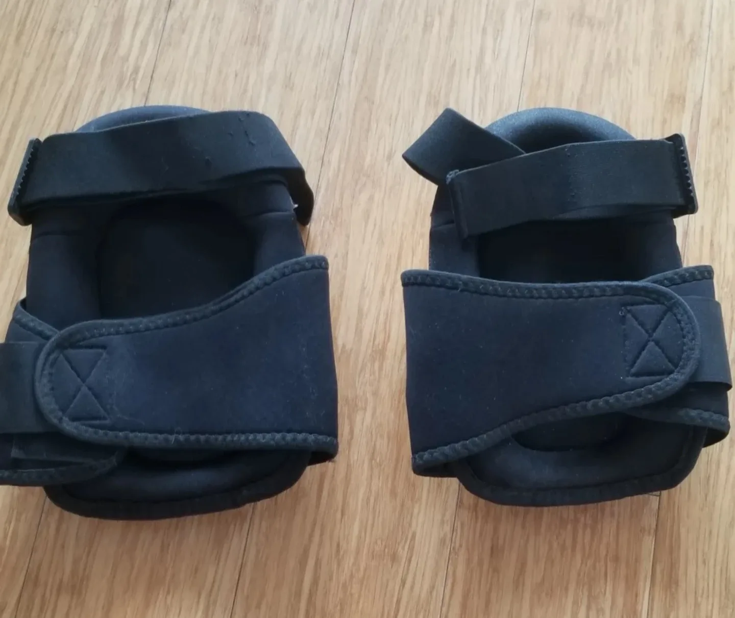 Dewalt Knee Pads image indicator(2)