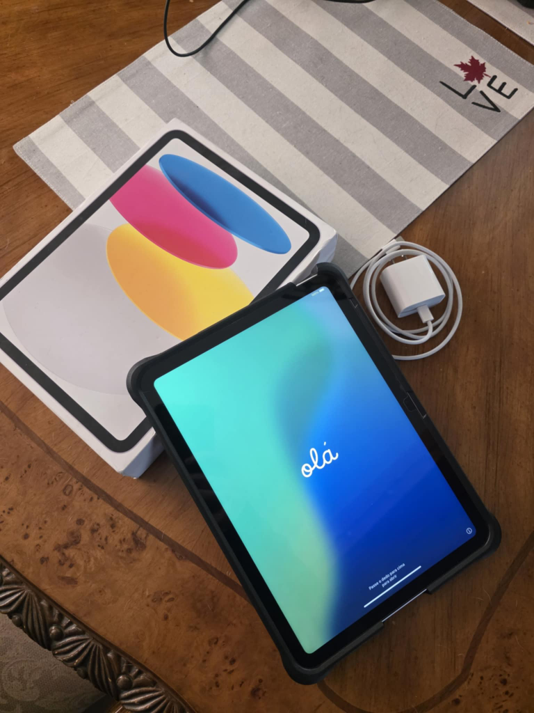 iPad 10th Gen 64 GB