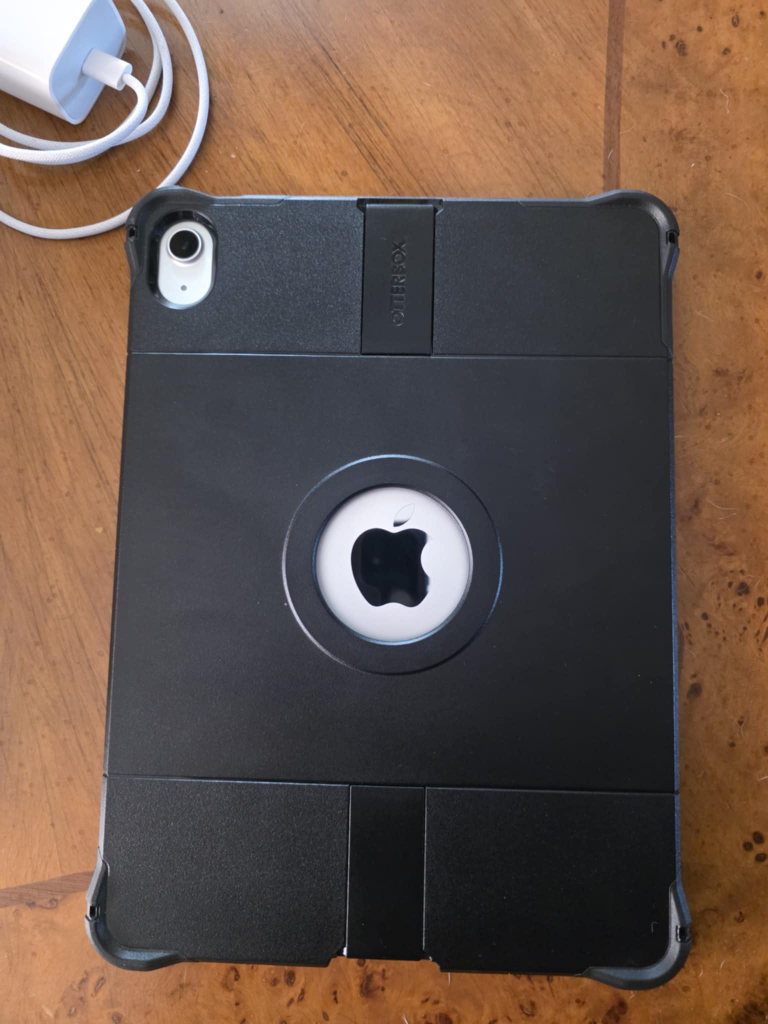 iPad 10th Gen 64 GB - photo 2