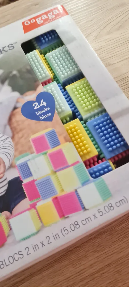 Infantino Press & Stay Sensory Blocks image indicator(3)