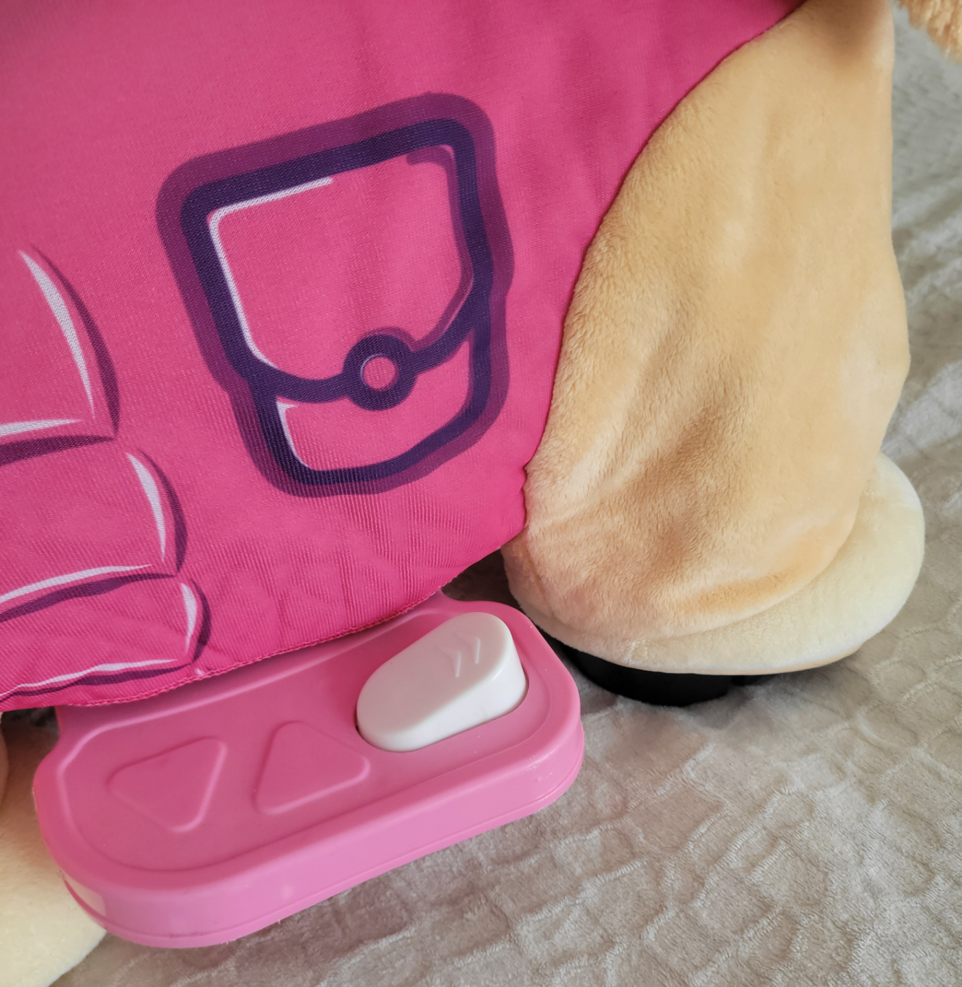 Paw Patrol Skye Ride-On Plush Toy - photo 3