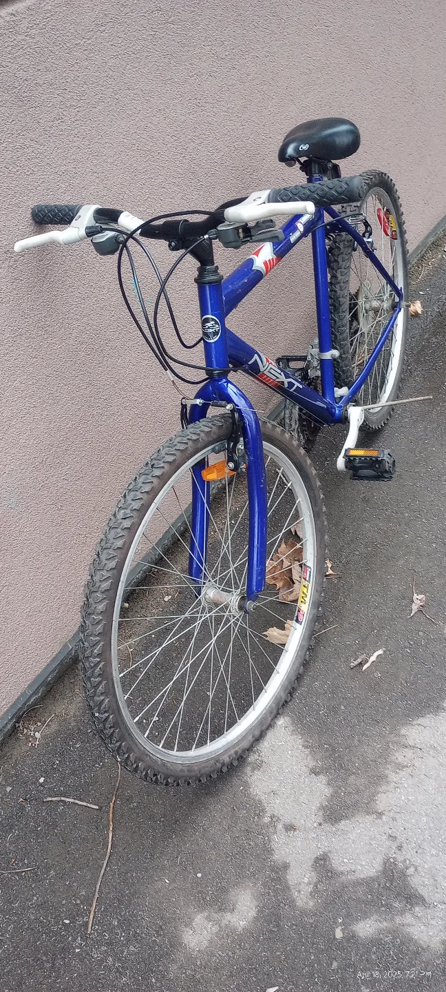 NEXT Laser 26" mountain Bike image indicator(4)