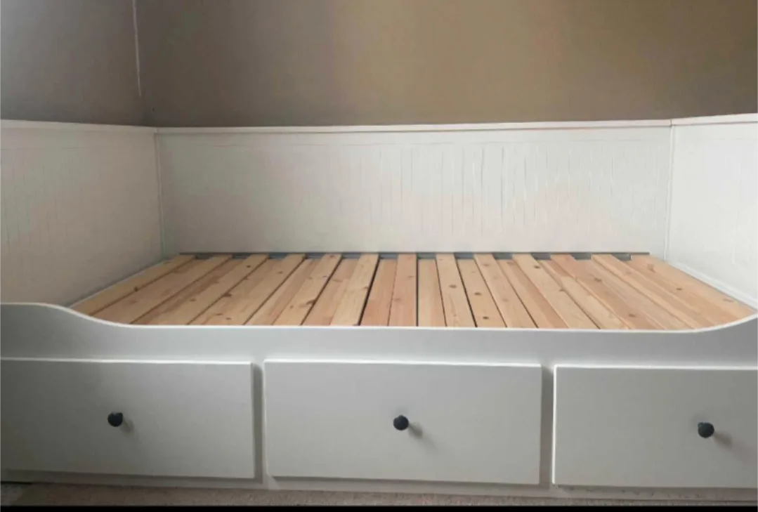 IKEA Hemnes Day Bed with 3 Drawers