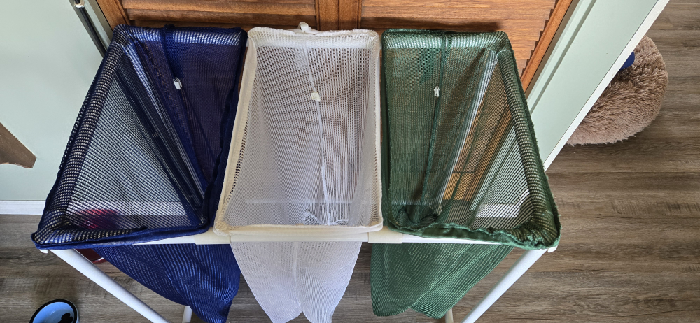 Three-compartment rolling laundry hamper - photo 2