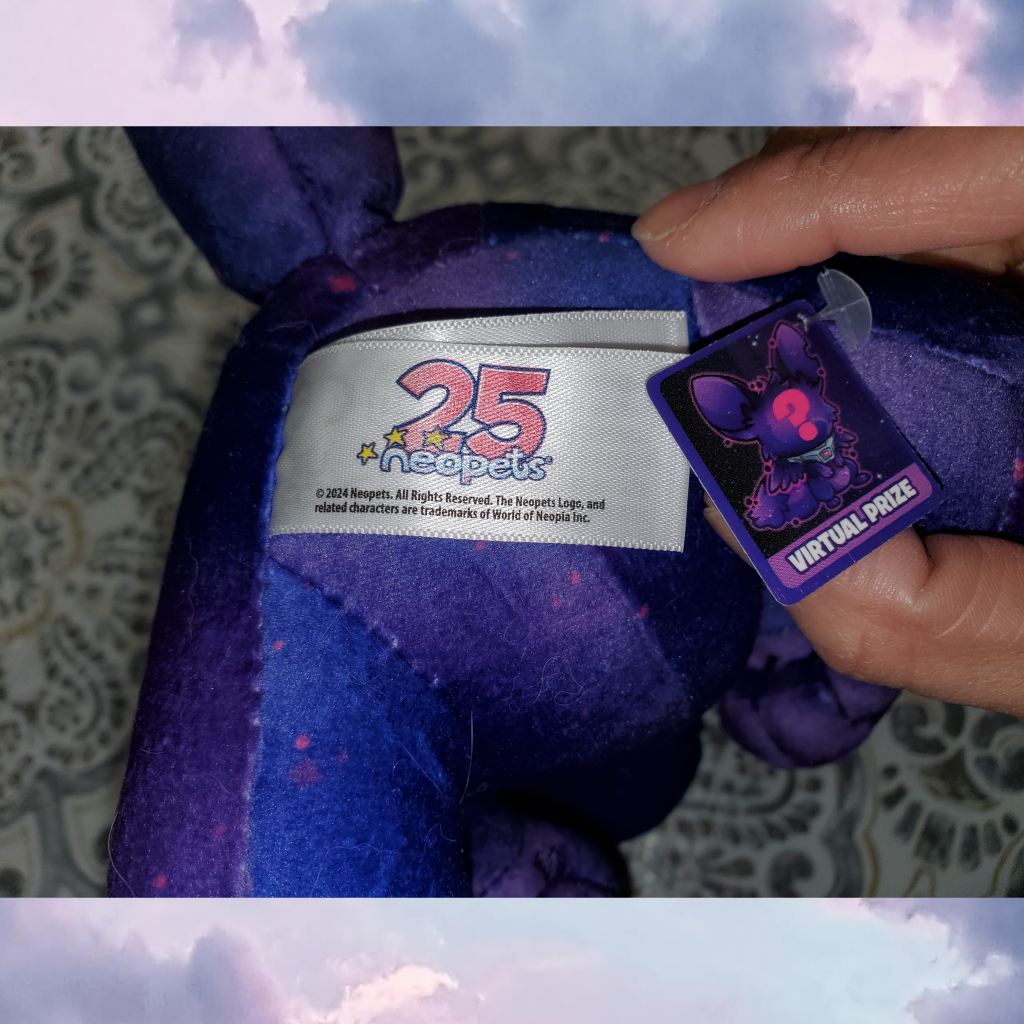 exclusive 25th anniversary Neopets plush - photo 3