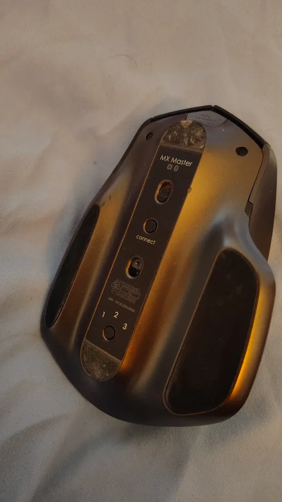 Logitech MX Master Wireless Mouse image indicator(3)