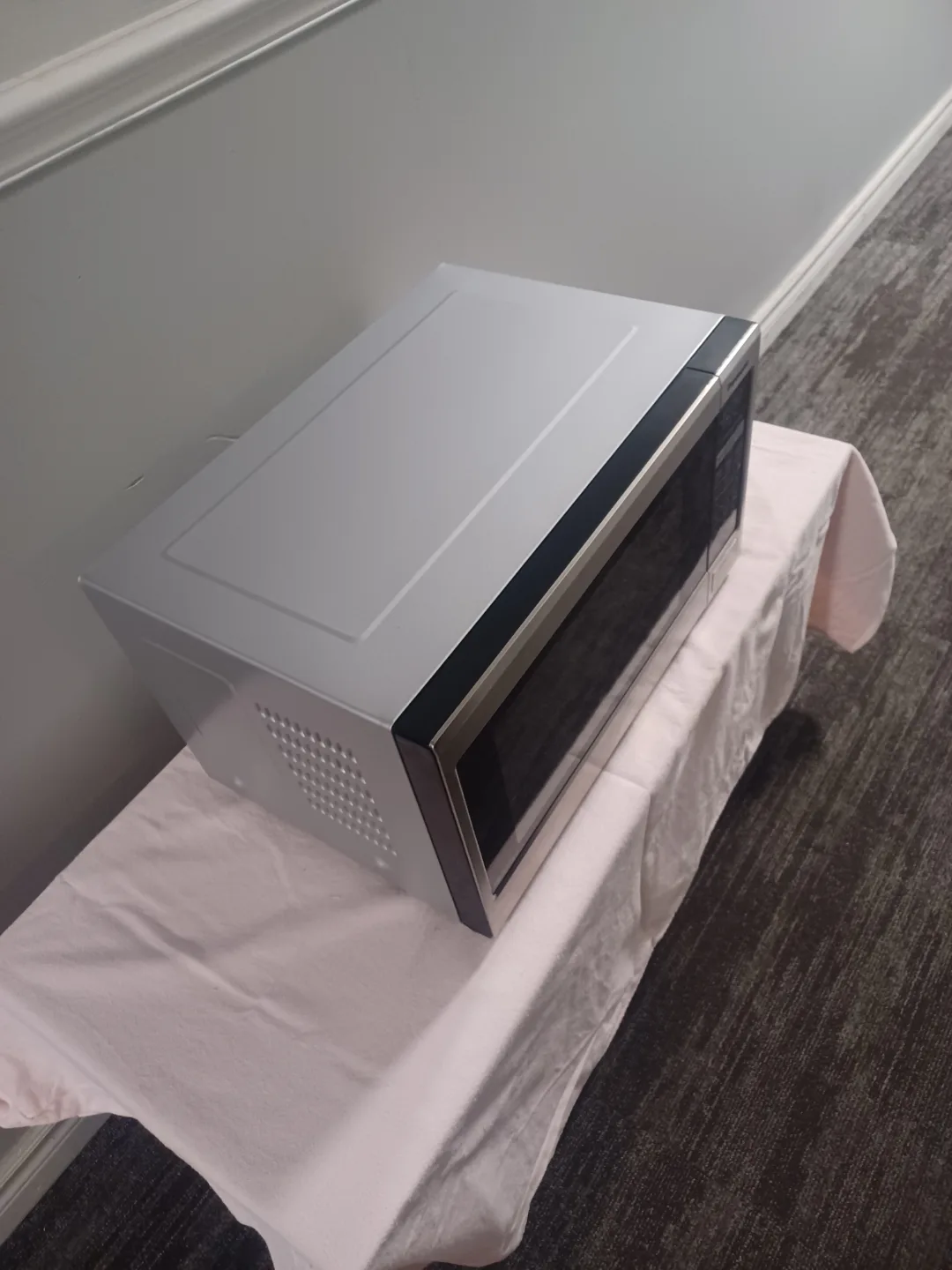 Panasonic 1200W countertop microwave image indicator(2)