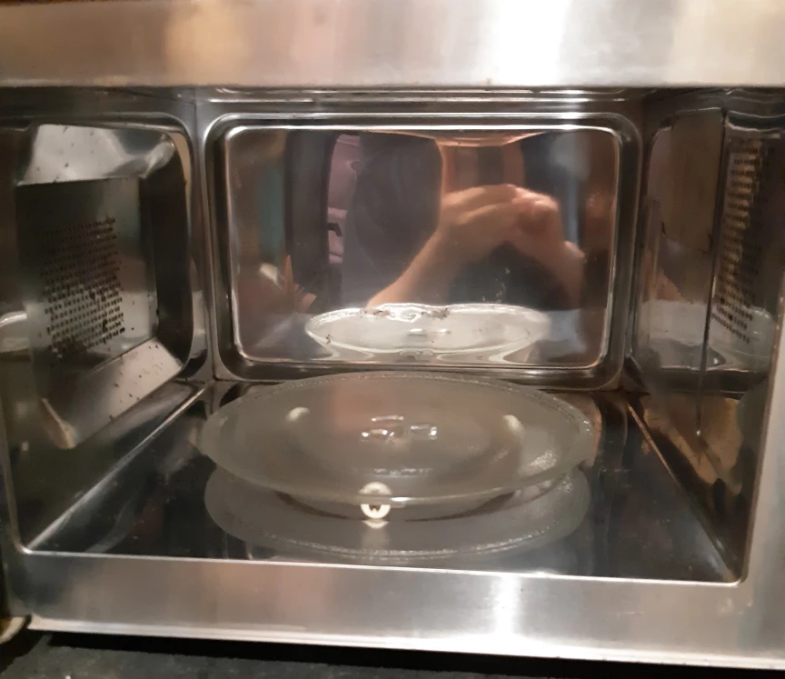 Silhouette Stainless Steel Microwave - photo 3