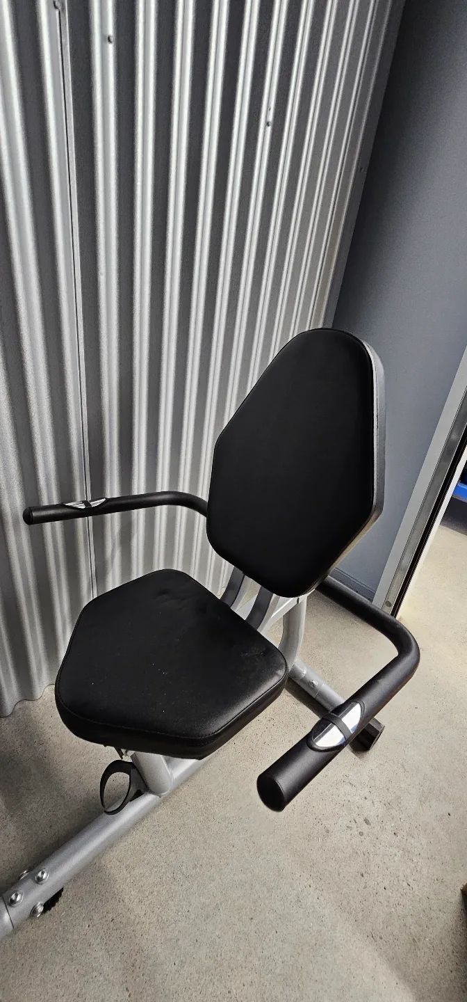 HealthRider H22X Recumbent Exercise Bike image indicator(5)