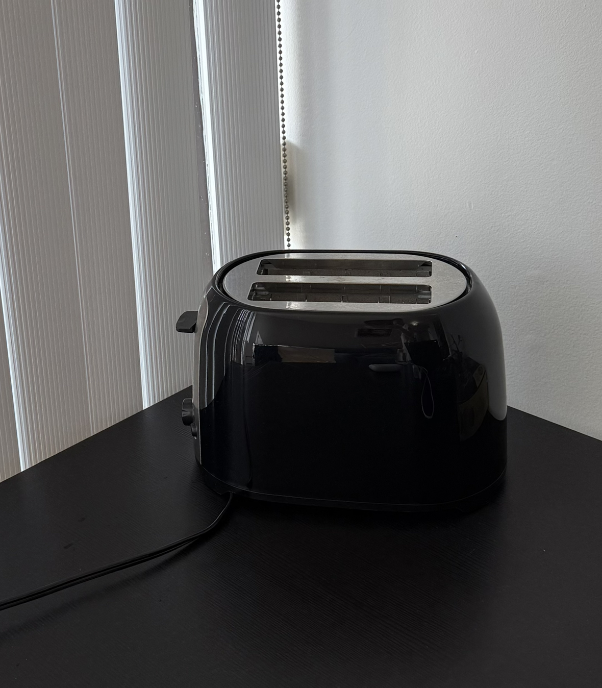 Two-slice toaster - clean inside - photo 3