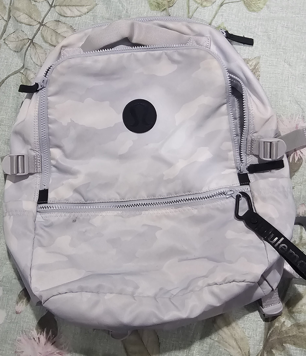 Lululemon City Adventurer Backpack - Light Grey Camo