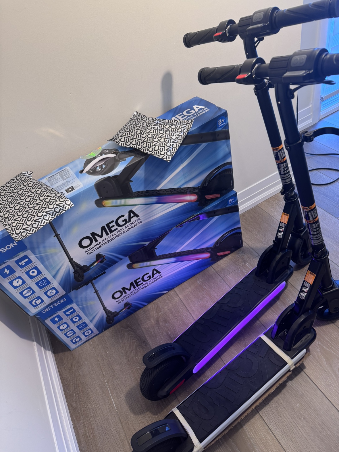 Jetson Omega Illuminated Electric Scooter - photo 2
