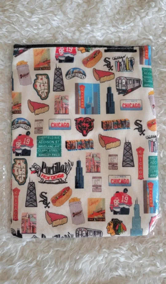 Chicago Themed Zipper Pouch image indicator(2)
