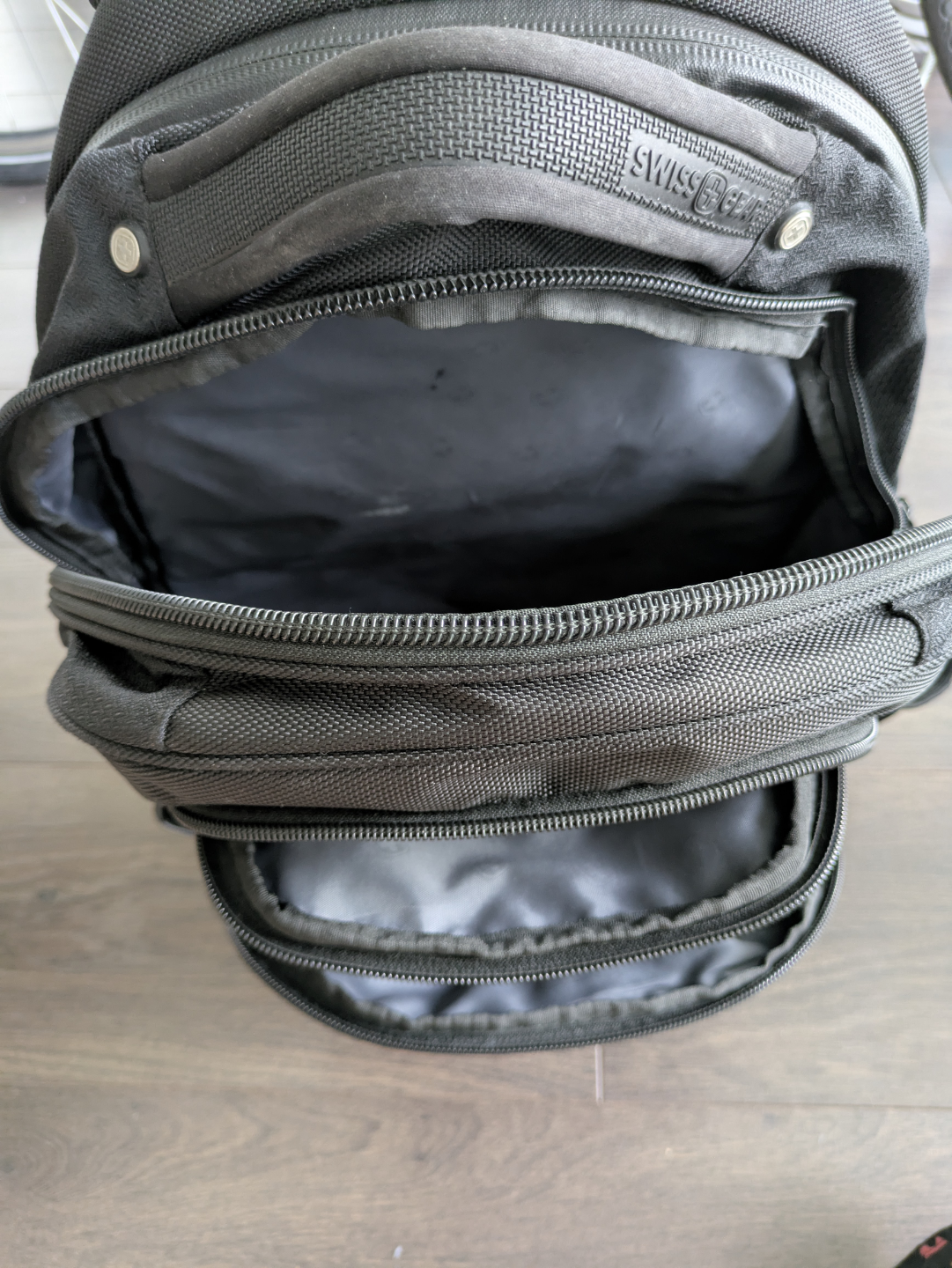 SwissGear Backpack - Black - photo 4
