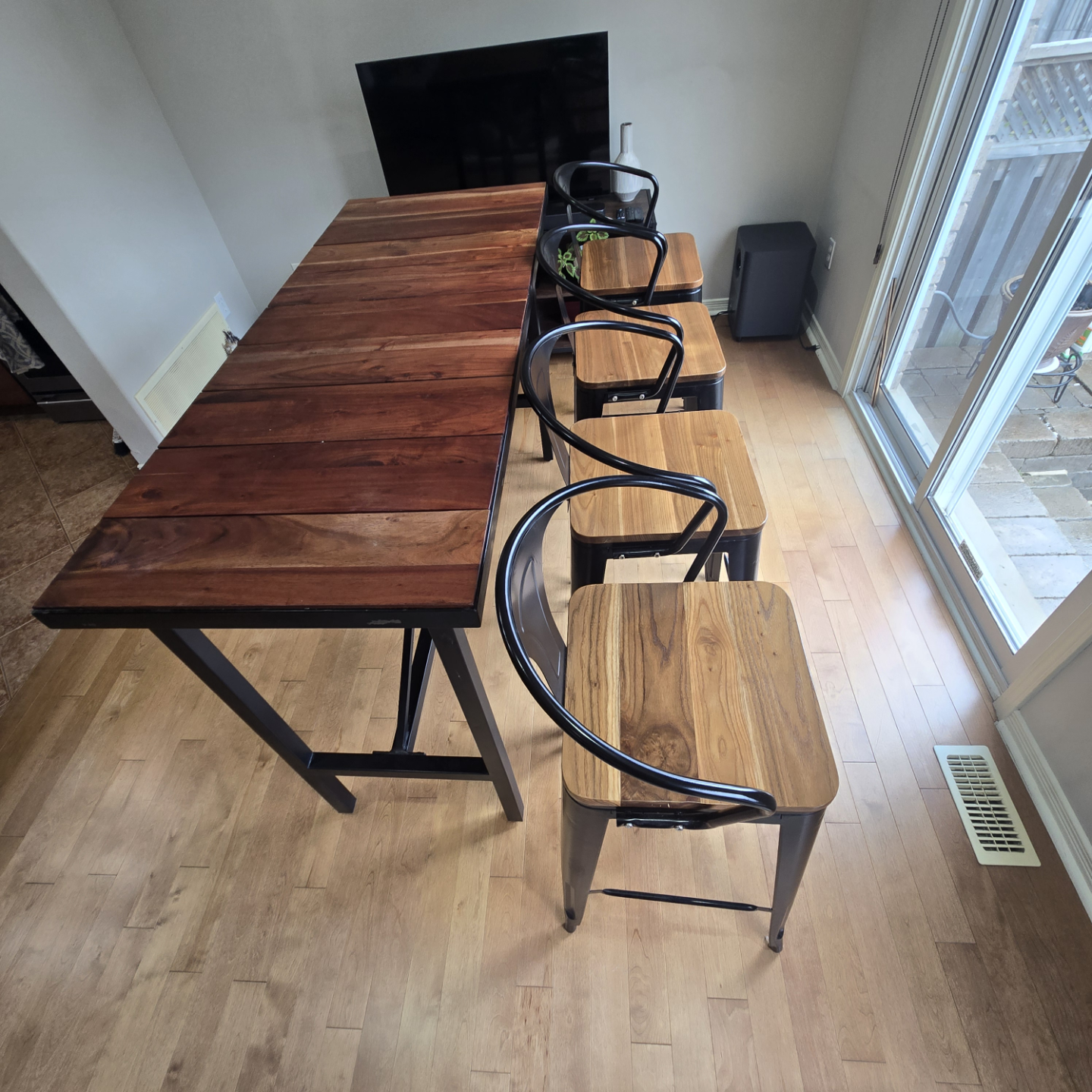 Wooden table and chairs for sale - photo 4
