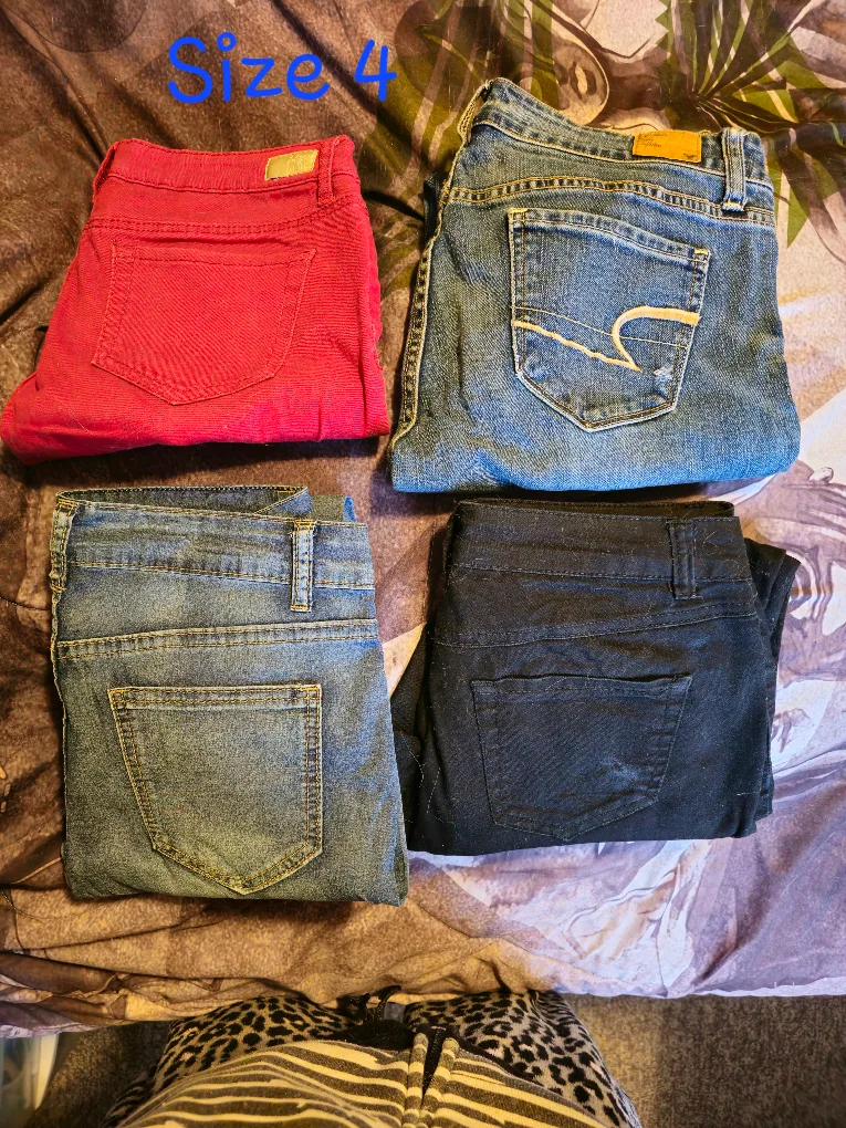 women's jeans thumbnail