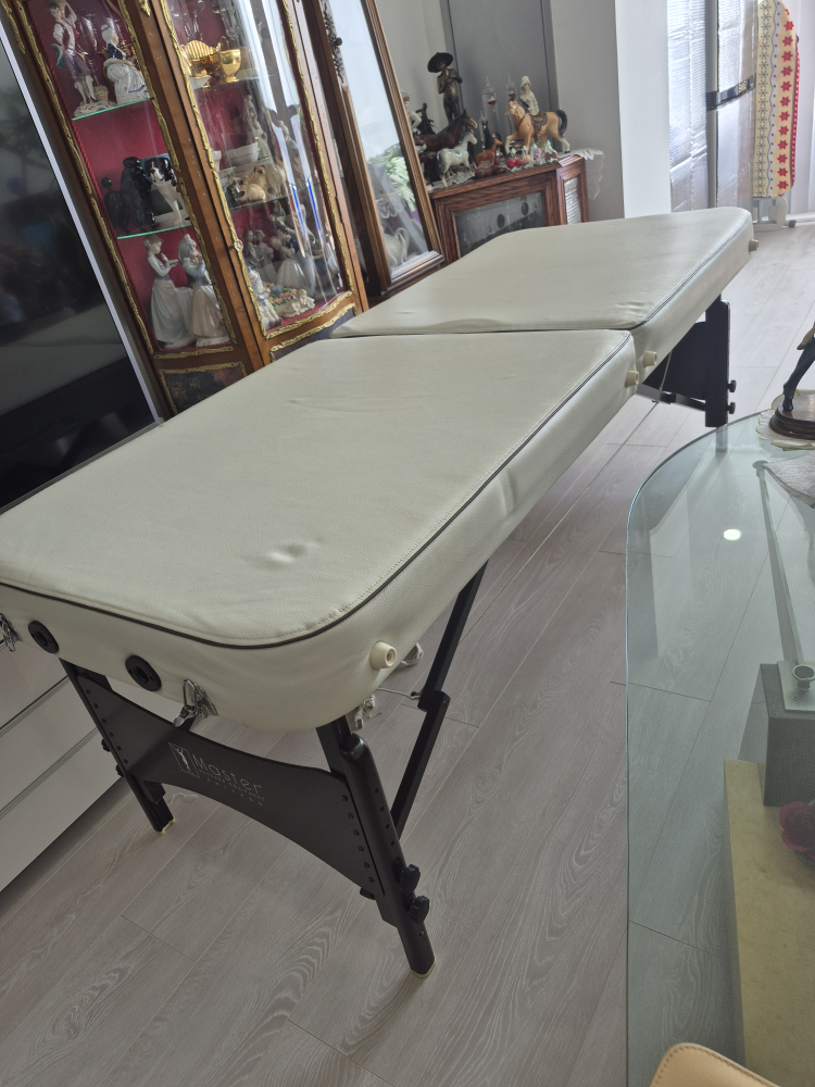 Master Massage Therapy Table - Portable & Adjustable - photo 3