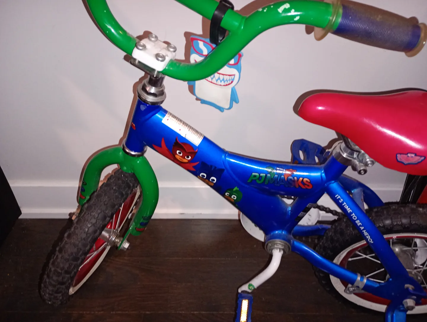 PJ Masks Toddler Bike with Training Wheels image indicator(3)