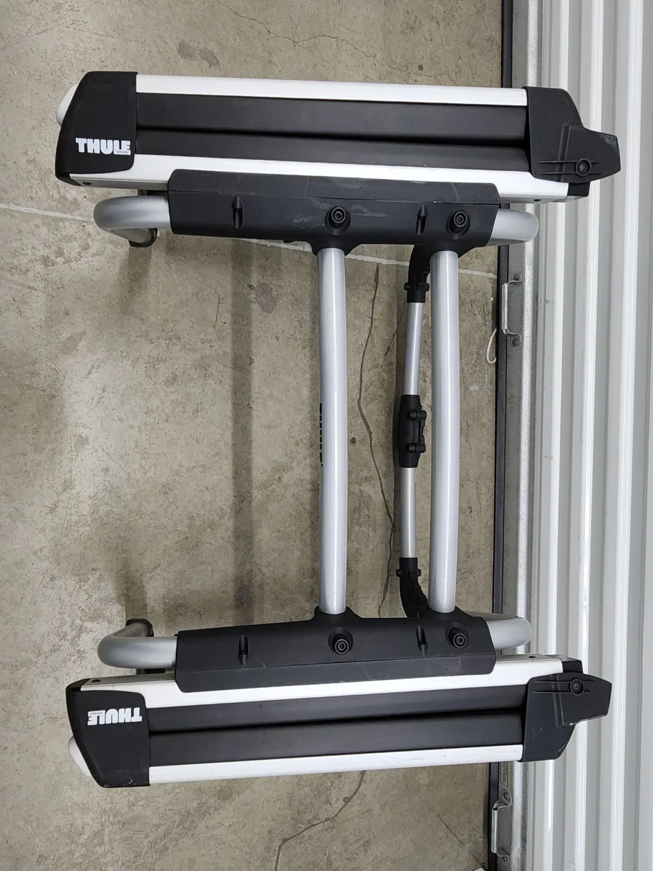 Thule Tram Hitch Sport Carrier - Ski and Snowboard Rack image indicator(3)