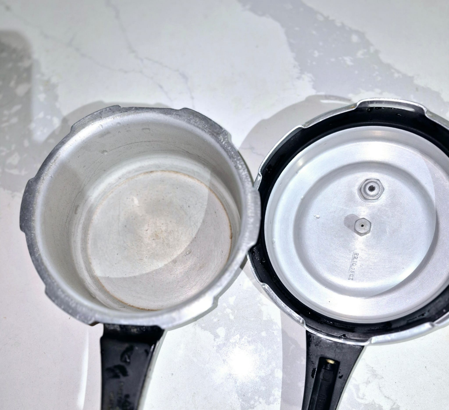 MOVING SALE! Prestige Pressure Cooker 1L - photo 4
