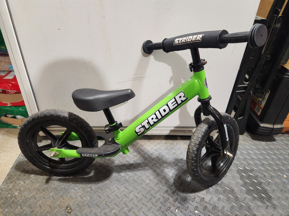 Strider Sport Balance Bike - Green - photo 3
