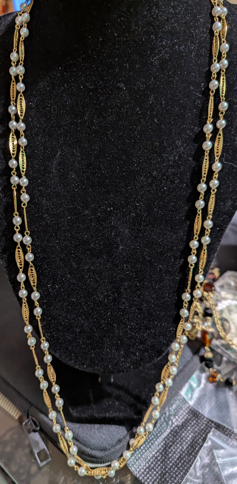 Vintage Trifari Necklace - Gold Tone and Faux Pearl