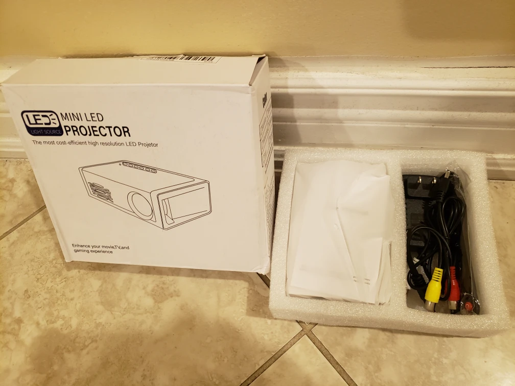 Mini LED Projector - Portable Home Theatre - photo 4
