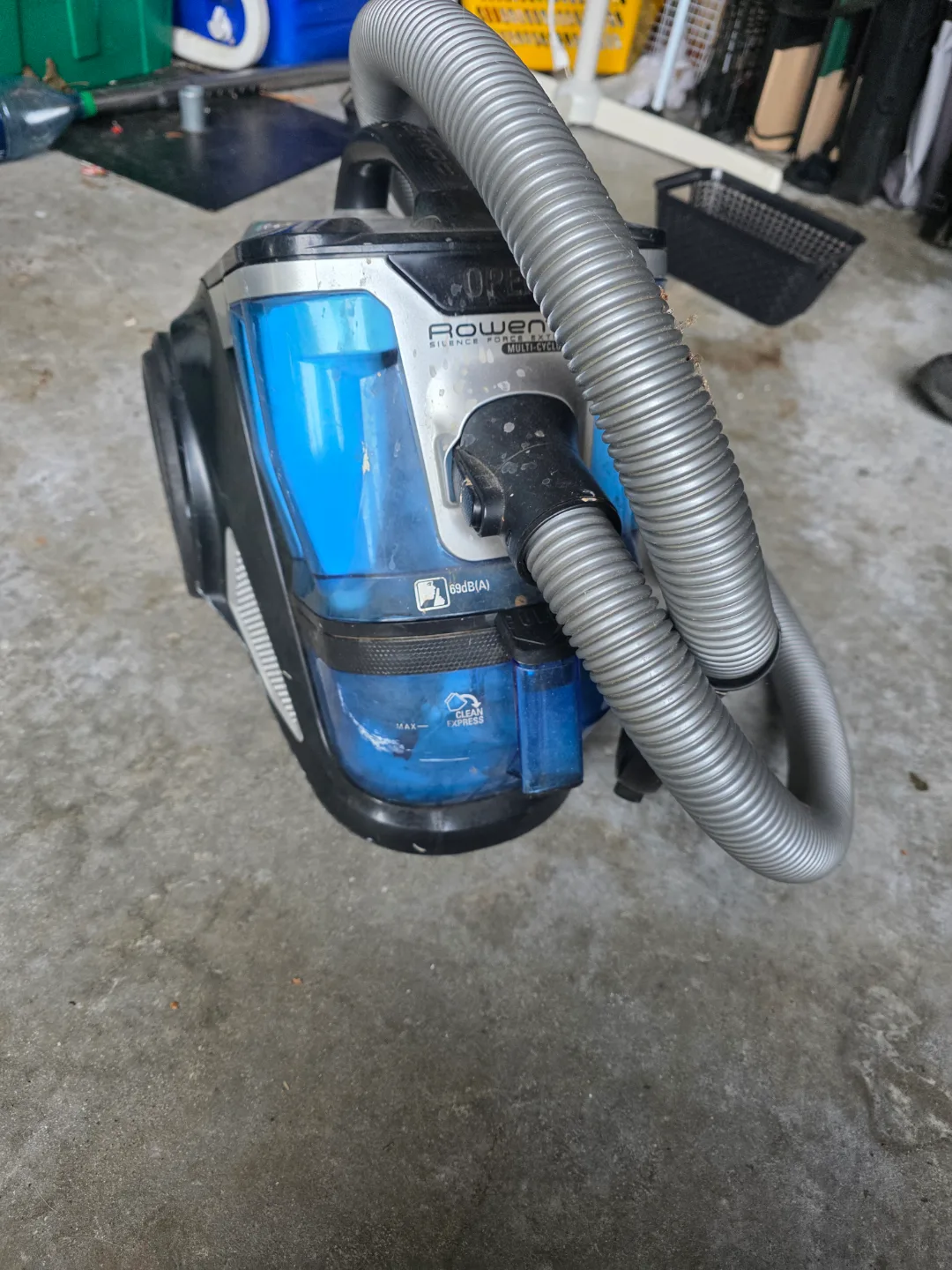 Rowenta Silence Force Extreme Multi-Cyclonic Vacuum Cleaner image indicator(3)