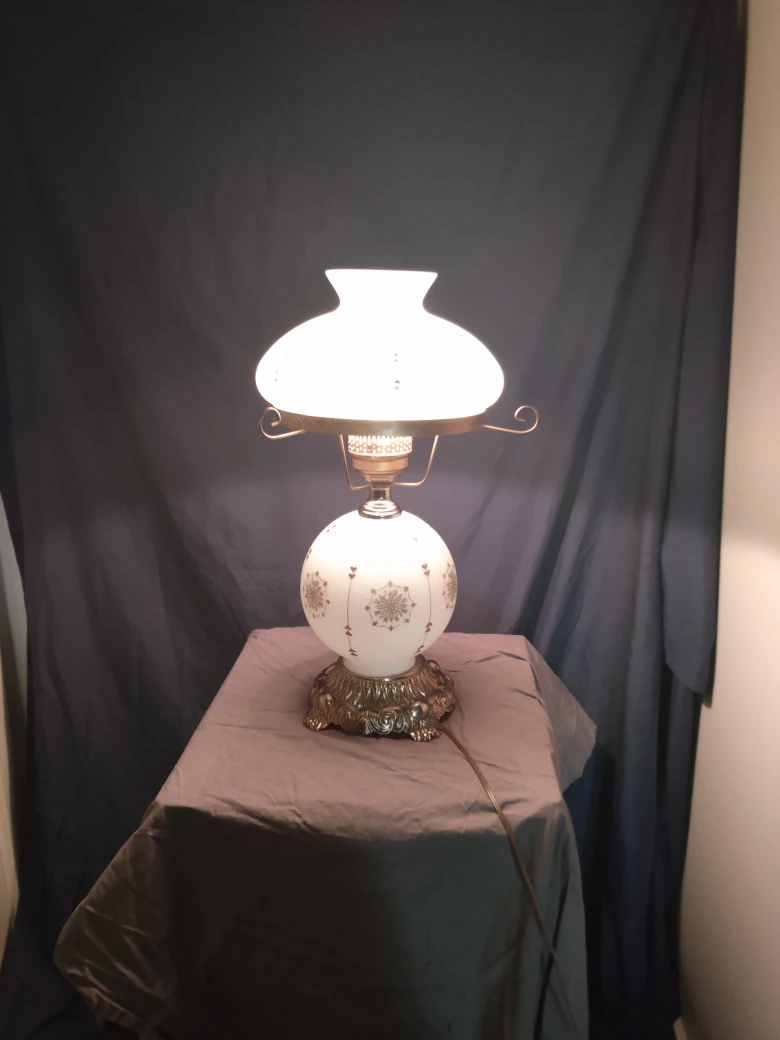 Vintage Table Lamp with Hurricane Shade - photo 3