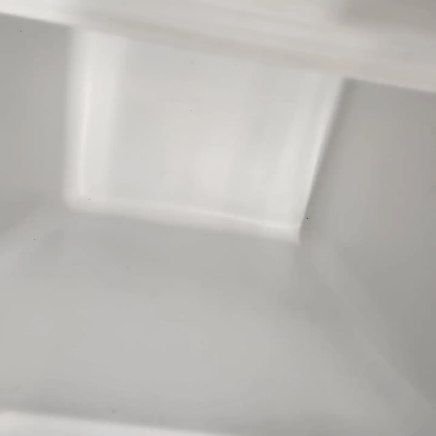 Coleman Red and White Cooler 48qt image indicator(7)