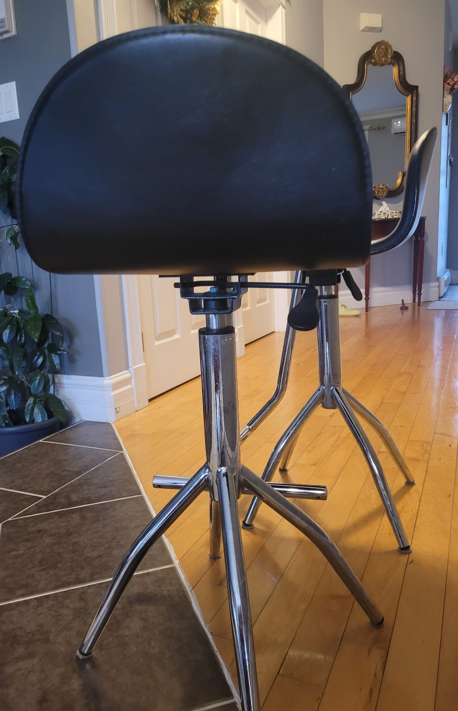 Pair of Black Leather Bar Stools with Chrome Legs - photo 3