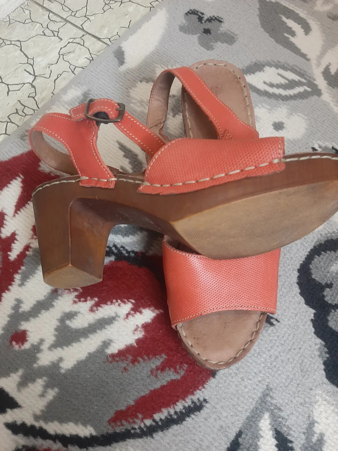 Women's Leather Sandals size 39/8.5 image indicator(2)