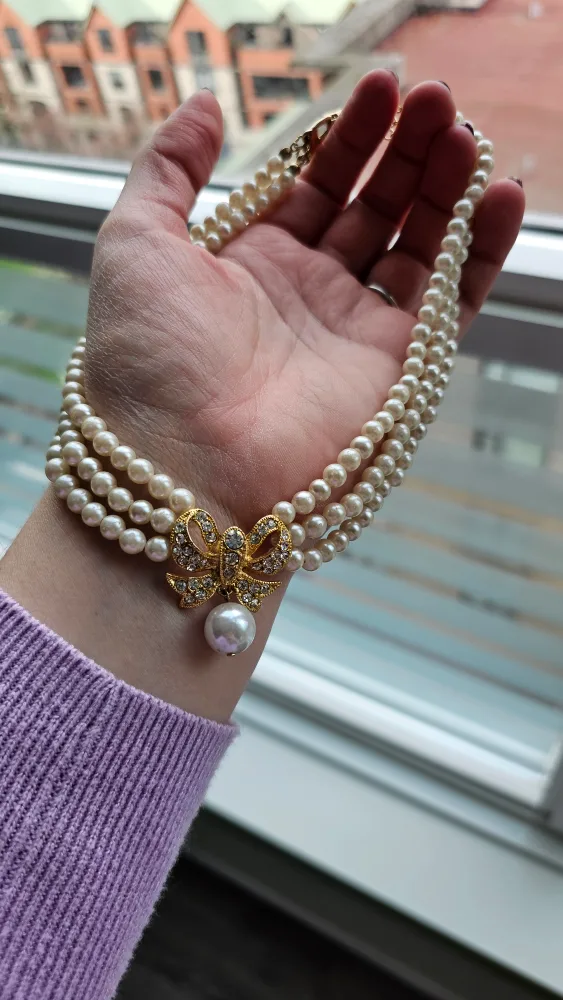 Elegant Pearl Necklace and Earring Set image indicator(5)