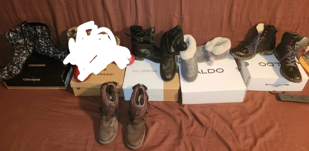 Womens shoe collection image indicator(4)