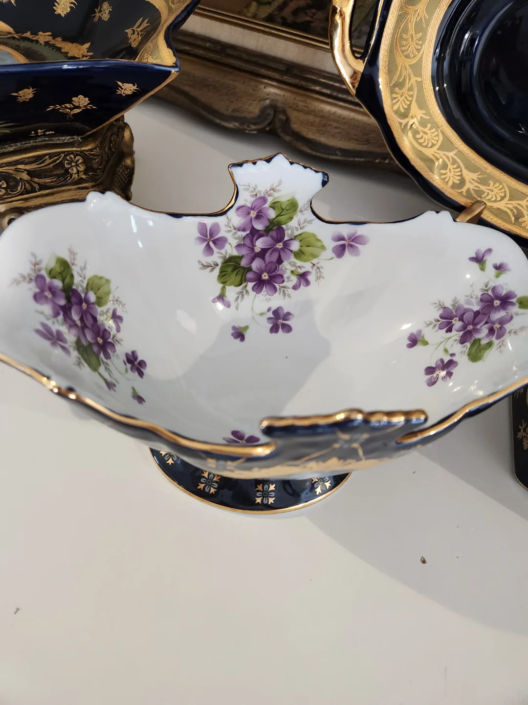 Antique French-Style Porcelain Dinnerware Set image indicator(4)