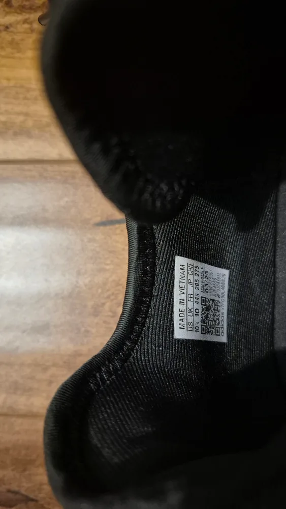 Adidas Shoes - Size 10.5 image indicator(6)